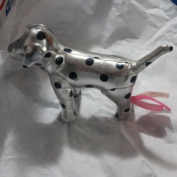 Silver Vs puppy! - Picture 3 of 4